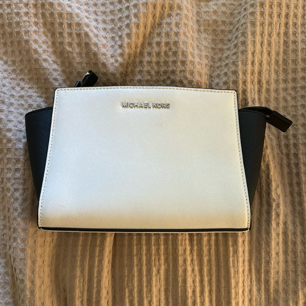 Michael kors shoulder bag